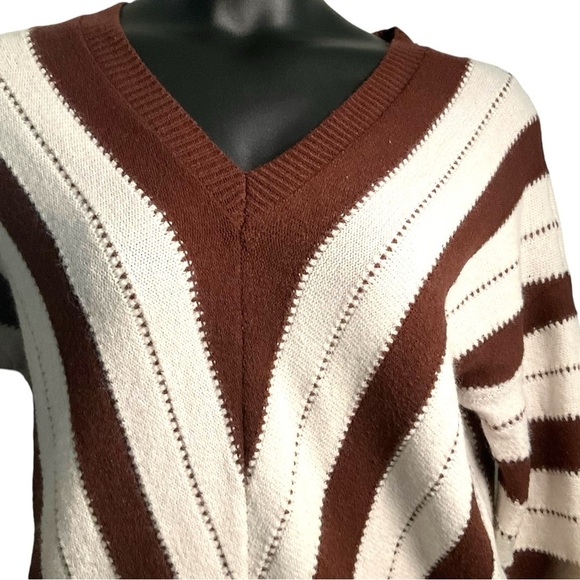 PrettyGarden‎ Chevron Brown Cream Crew Neck Sweater Soft Knitted Pullover SZ M - Picture 3 of 9